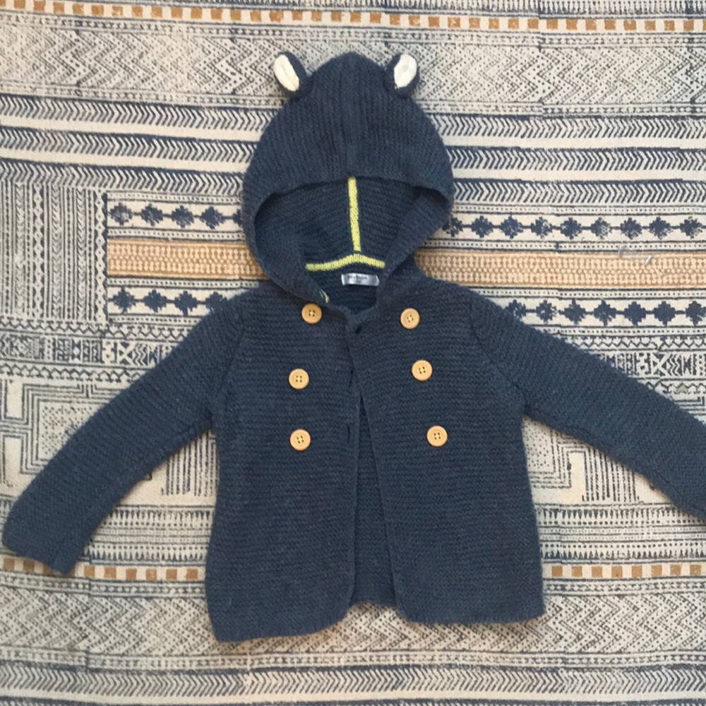 Baby sweater